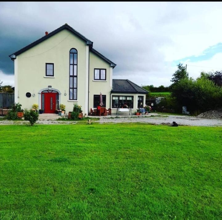 Shadowvale E34X773 Bed & Breakfast Типерари Екстериор снимка